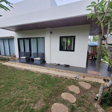 Villa Niang Ando Лабуан-Бахо Экстерьер фото